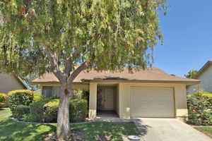 24121 VILLAGE 24, CAMARILLO, CA