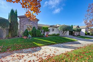 2558 HERITAGE PARK LN, SACRAMENTO, CA