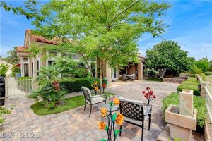 2832 CASTLE BAR DR, LAS VEGAS, NV