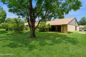 7 DANBURY CT, RED BANK, NJ