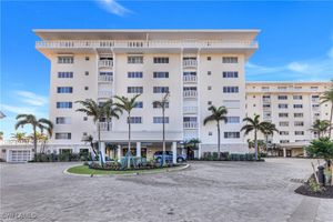 3401 GULF SHORE BLVD 605, NAPLES, FL