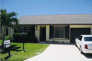 6312 WHITE SABAL PALM LN, GREENACRES, FL