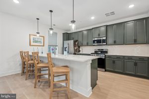 78 OLD MILL BOTTOM RD N APT 101, ANNAPOLIS, MD