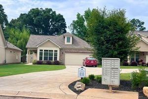 245 FENWICK CIR, MCDONOUGH, GA