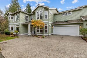 22637 SE 44TH LN, ISSAQUAH, WA
