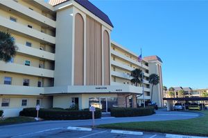 4650 COVE CIR APT 111, ST PETERSBURG, FL