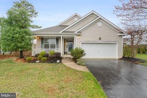 52 WHITEWATER DR, BARNEGAT, NJ