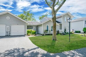 302 ELTON CT, SAINT JAMES, NY