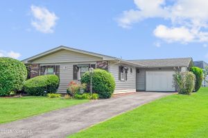 10 KINGSLEY CT, BRICK, NJ