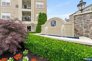 7303 RAVENSCROFT RD # 570, CLIFTON, NJ