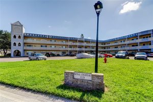 2221 SWEDISH DR APT 3, CLEARWATER, FL