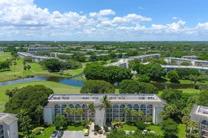 4502 MARTINIQUE WAY E1, COCONUT CREEK, FL
