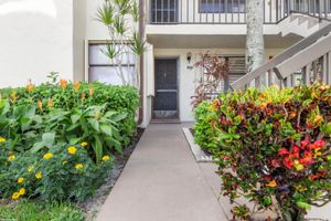7698 TAHITI LN 105, LAKE WORTH, FL