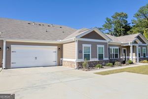2927 RAMBLER DR, LOGANVILLE, GA