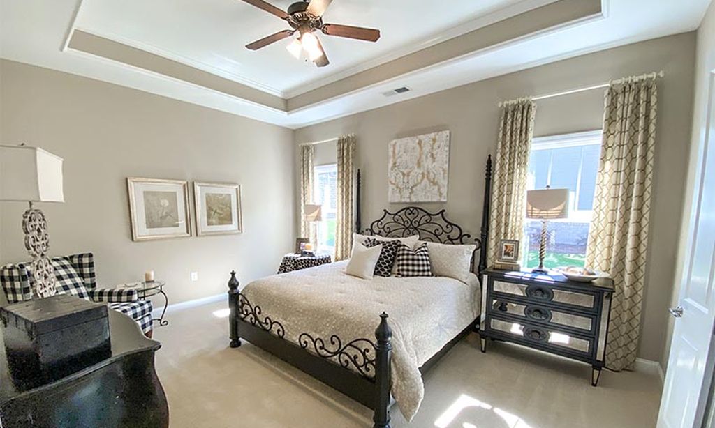 Model Master Bedroom