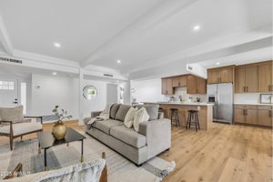 6233 E PINCHOT AVE, SCOTTSDALE, AZ