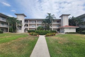 6507 STONE RIVER RD 302, BRADENTON, FL