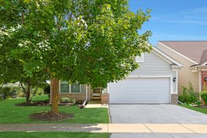 12524 CASTLE ROCK DR, HUNTLEY, IL