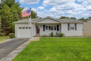 24 RUTLAND DR, TOMS RIVER, NJ
