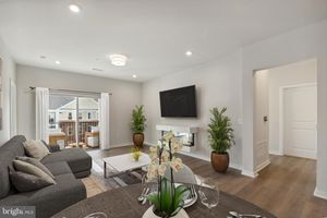 700 MOUNT AIRY TER NE UNIT 405, LEESBURG, VA