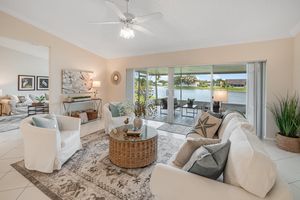 8520 LAKE CYPRESS RD, LAKE WORTH, FL