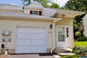 15-2 DARA DR, EAST HANOVER, NJ