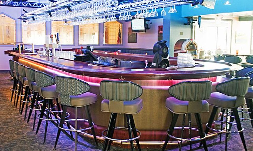 Cottonwood Bar & Grill