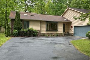 113 SPRINGDALE DR, CROSSVILLE, TN