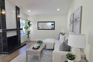 23516 VILLENA, MISSION VIEJO, CA