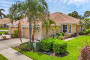 4841 WHISPERING OAKS DR, NORTH PORT, FL