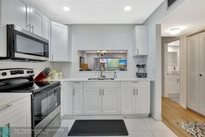 1200 SW 124TH TER 404 O, PEMBROKE PINES, FL