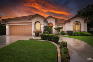 10014 BRIGADOON ROSE ST, BAKERSFIELD, CA