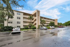 2301 LUCAYA LN J4, COCONUT CREEK, FL