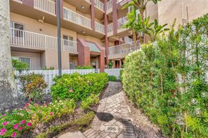 7715 SOUTHAMPTON TER APT 105, TAMARAC, FL