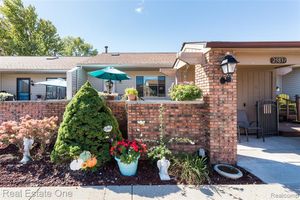 25831 LEXINGTON DR UNIT 3, SOUTH LYON, MI