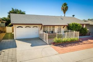 1461 W MAYBERRY AVE, HEMET, CA