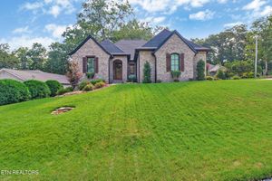 21 OAKCREST CIR, CROSSVILLE, TN