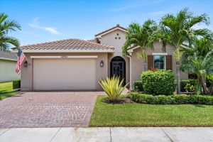 10354 SW LIGUSTRUM DR, PORT SAINT LUCIE, FL