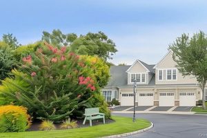 23 SONATA CT, LAKE GROVE, NY