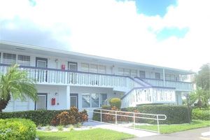 82 OAKRIDGE G # 82, DEERFIELD BEACH, FL