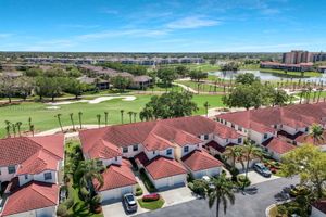 630 LALIQUE CIR 506, NAPLES, FL