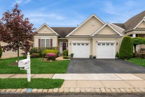 51 TURNBERRY DR, MONROE, NJ
