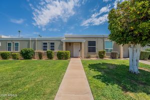 10072 W LANCASTER DR, SUN CITY, AZ