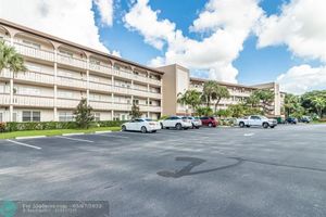 3201 PORTOFINO PT E3, COCONUT CREEK, FL