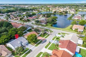 8261 LAKE CYPRESS RD, LAKE WORTH, FL