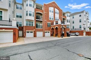 9204 CHARLESTON DR 201, MANASSAS, VA