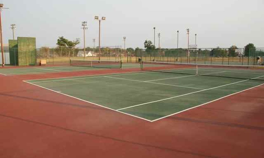 Village Green Community Center - Tennis Courts