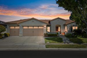 2443 BELLE GLADE LN, MANTECA, CA