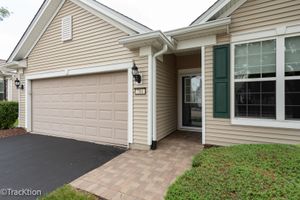 704 FLAG DR, SHOREWOOD, IL