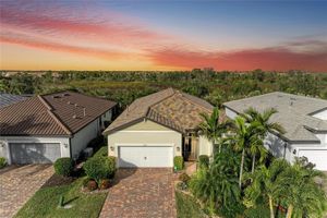 17631 COLEBROOK CIR, LAKEWOOD RANCH, FL